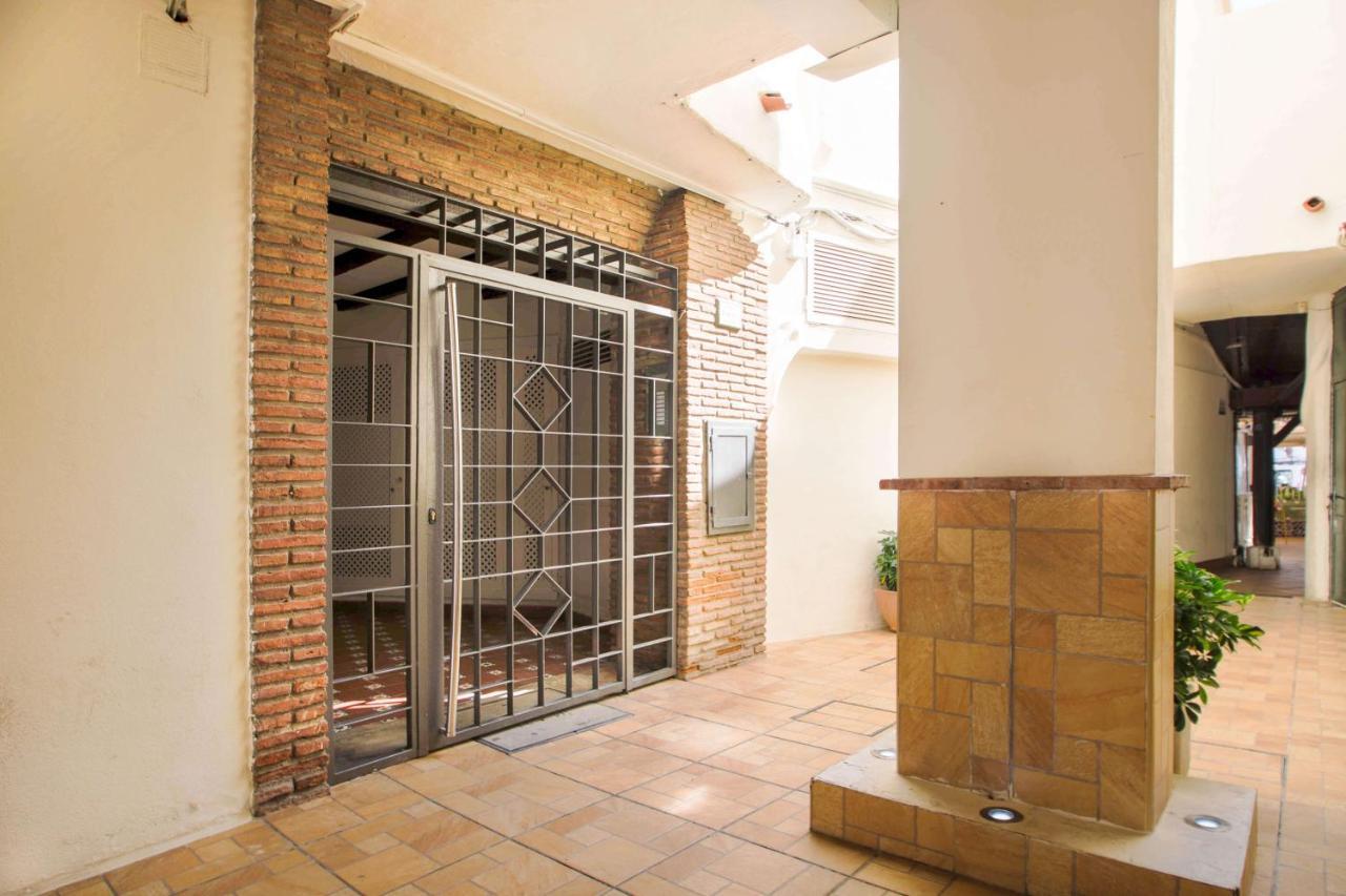 בנאלמדנה Apartamento En Puerto Marina מראה חיצוני תמונה