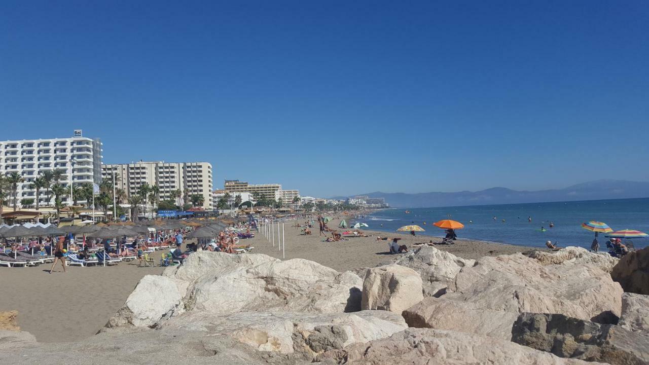 בנאלמדנה Apartamento En Puerto Marina מראה חיצוני תמונה
